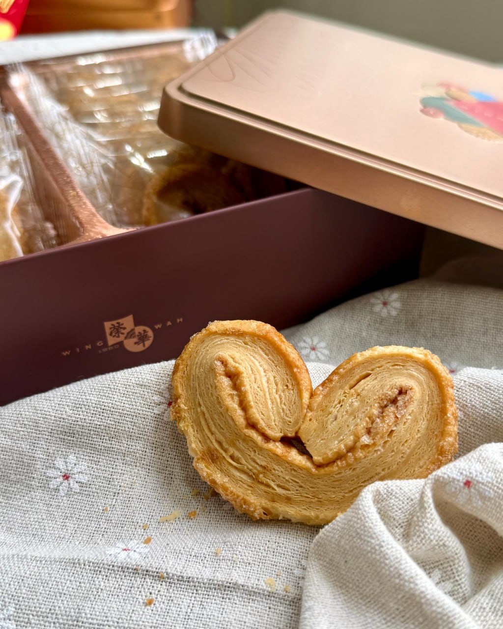 WING WAH Hong Kong CNY Pastries 香港榮華曲奇/蝴蝶酥